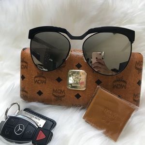 👓 Women’s Black 105s AVIATOR Sunglasses - MCM ❣️